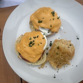 Yellowfin Bar & Kitchen - Eggs Benedict - American Near Me - Key West, Florida Yellowfin Bar & Kitchen - Eggs Benedict - American Near Me - Key West, Florida