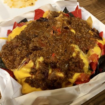 Par 5 Bistro - a cheeseburger in a basket - American Near Me - Mishicot, Wisconsin