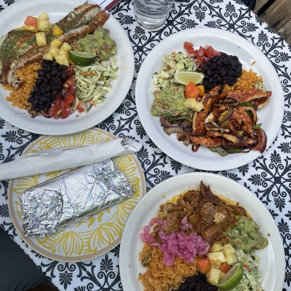 Café Capistrano - Our table - American Near Me - Half Moon Bay, California