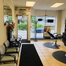 Devi's threading - Store inside customers launge