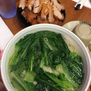 Cindy's Kitchen - Crispy chicken noodle soup, broth is just chicken broth so not really anything special - Taiwanese Near Me - Hacienda Heights, California
