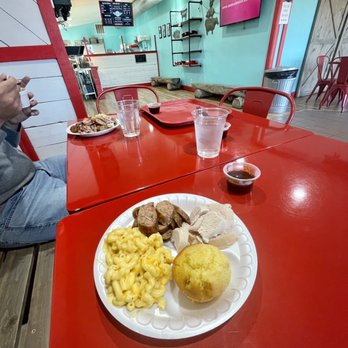 Idk BBQ - 2 meats & 2 sides - Barbeque Near Me - Tropic, Utah