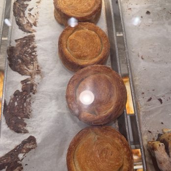 Liliha Bakery - Kouign-amann - Breakfast & Brunch Near Me - Honolulu, Hawaii