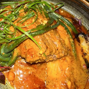 Animae - SHORT RIB KARE KARE green beans, eggplant, bagoong peanut oil - Asian Fusion Near Me - San Diego, California Animae - SHORT RIB KARE KARE green beans, eggplant, bagoong peanut oil - Asian Fusion Near Me - San Diego, California
