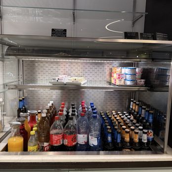 Aspire Lounge - Beverage bar. - Airport Lounges Near Me Aspire Lounge - Beverage bar. - Airport Lounges Near Me