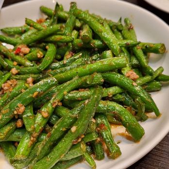 Yi Xin Cafe - Minced pork green bean. $14.95 - Hong Kong Style Cafe Near Me - Honolulu, Hawaii