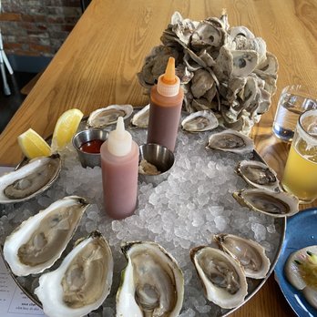 Select Oyster Bar - Seafood Near Me - Boston, Massachusetts