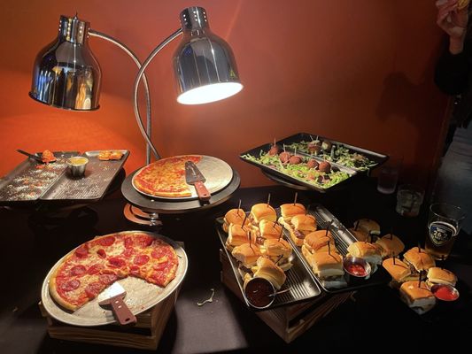 Kings Dining & Entertainment by null