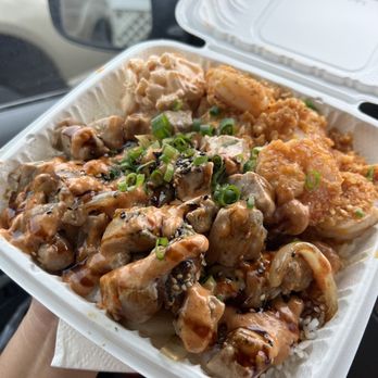 Da Bald Guy - 2 choice plate - peeled garlic shrimp and spicy ahi fried poke. - Food Trucks Near Me - Kahuku, Hawaii