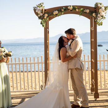 Lake Tahoe Wedding - Wedding Planning Near Me - Zephyr Cove, Nevada Lake Tahoe Wedding - Wedding Planning Near Me - Zephyr Cove, Nevada
