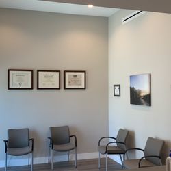 Bixby Knolls Oral Surgery - Clean and comfortable office