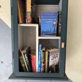 Green's Little Free Library - Community Book Box Near Me - Paris, Texas