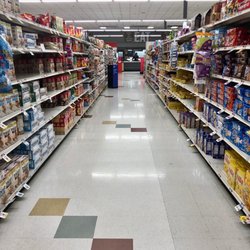 Stop & Shop - Stop & Shop Framingham MA. Older store, but fairly clean and remodeled.