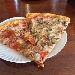 Nina's Pizzeria and Restaurant - Pizza slices