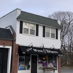 De Angelis Wine and Spirits - Brightwaters - Storefront