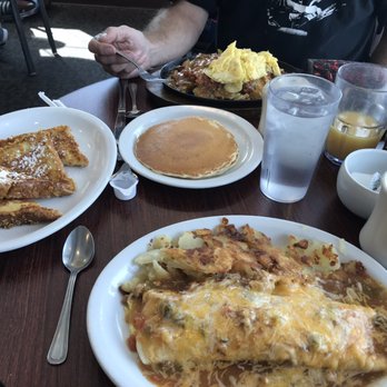 Louis' Cafe - Mexican Near Me - Golden, Colorado