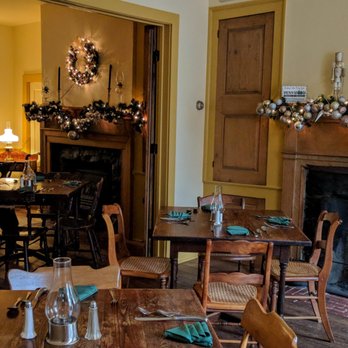 Duffy's Tavern - Elegant main dining area - American Near Me - Boalsburg, Pennsylvania Duffy's Tavern - Elegant main dining area - American Near Me - Boalsburg, Pennsylvania