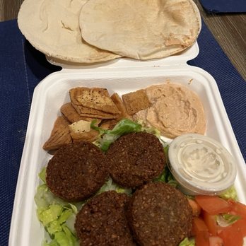 Hummus Labs - Falafel plate - Mediterranean Near Me - Pasadena, California