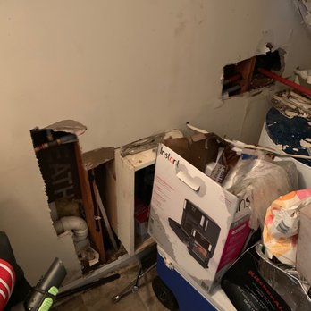 Harbor Station Townhomes - Water leak damage #2 - Apartments Near Me - Wilmington, North Carolina