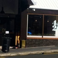 4&20 - The outside of the shop...