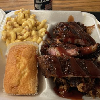 The Pig Rig BBQ - 3 Meat Combo - Barbeque Near Me - Wallingford, Connecticut