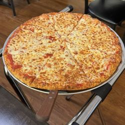 Boo's Kitchen - Large cheese pizza