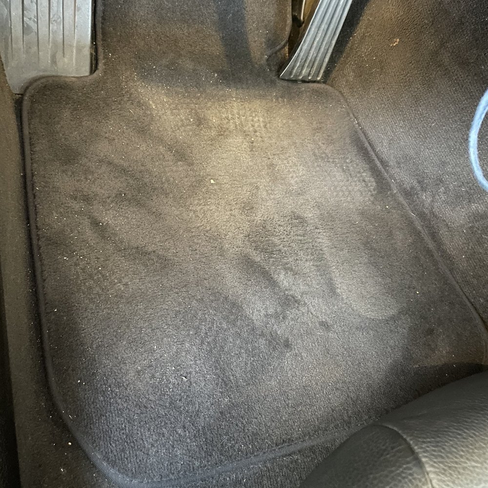 Hemet Car Wash - I don't eaven think they vacuumed - Car Wash Near Me - Hemet, California