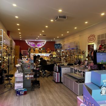 Imizzu Gift Shop - Inside space - Gift Shops Near Me - Alhambra, California