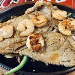 Los Parrillero's - Steak and Shrimp