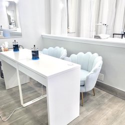 The Haven Beauty Spa & Lounge - Manicure Stations