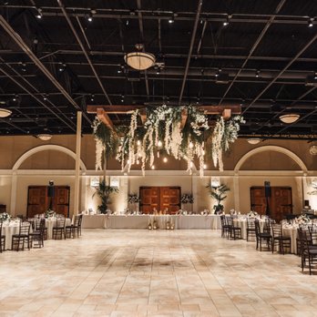 Fantasy Sound Event Services - Wooden arbor with 15 edison bulbs - DJs Near Me - Livermore, California