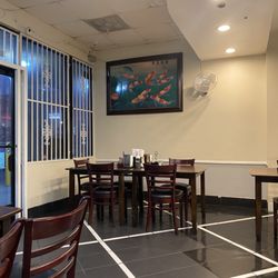 Pho Ngon Vietnamese Restaurant - Inside the restaurant