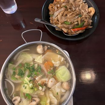 Bamboo Thai Bistro - Thai Near Me - Redondo Beach, California