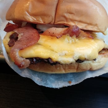Shake Shack Flatbush - Barclays Ctr - SmokeShack w/o cherry peppers - Burgers Near Me - Brooklyn, New York