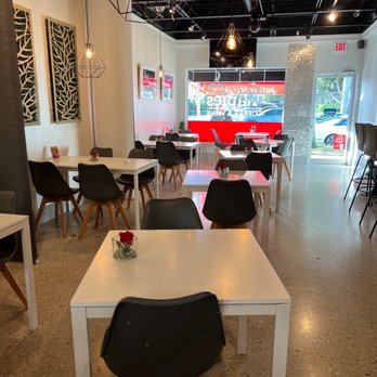 Divine Naples Coffee & Wine - Dining - Visitor Centers Near Me - Naples, Florida