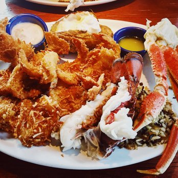 Red Lobster - Ultimate Feast sub breaded shrimp & shrimp scampi for coconut shrimp. So much food and delicious! - Seafood Near Me - Phoenix, Arizona Red Lobster - Ultimate Feast sub breaded shrimp & shrimp scampi for coconut shrimp. So much food and delicious! - Seafood Near Me - Phoenix, Arizona