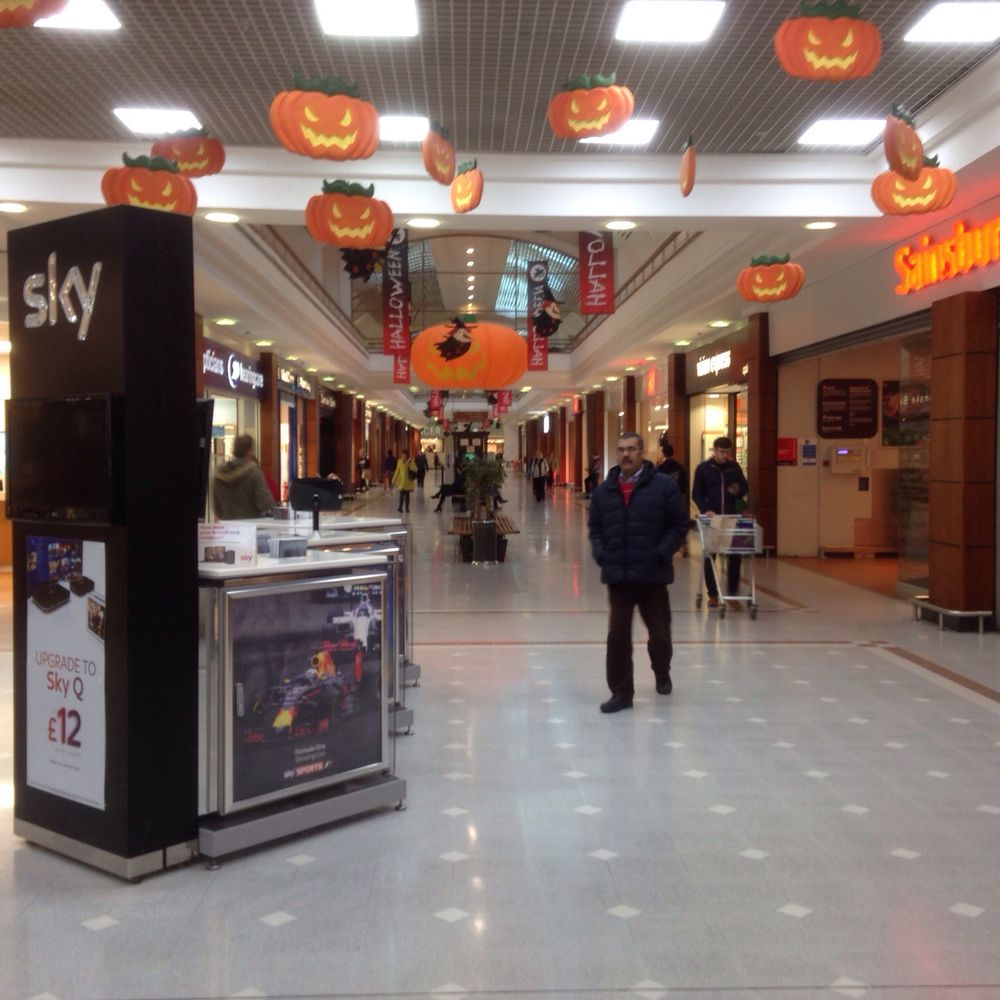 Forestside Shopping Centre - Shopping Centers Near Me - Belfast, BFS