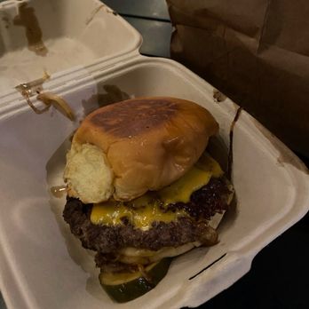 Third Window Brewing - The Original Smashed Cheeseburger - Breweries Near Me - Santa Barbara, California Third Window Brewing - The Original Smashed Cheeseburger - Breweries Near Me - Santa Barbara, California