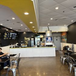 Chick-N-Burger - Inside