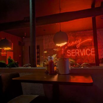 Waiting Room - Cocktail Bars Near Me - Atlanta, Georgia
