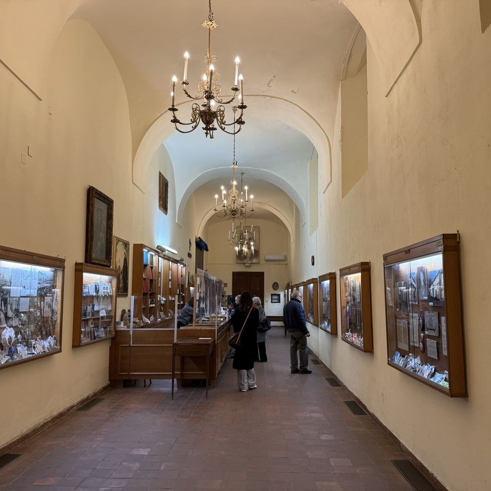 Chiesa del Gesù Nuovo - Shop where ex votos and religious paraphernalia and souvenirs can be purchased - Churches Near Me - Naples, NA