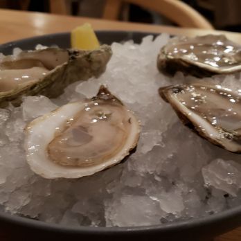 Henrietta Red - Raw oysters - New American Near Me - Nashville, Tennessee