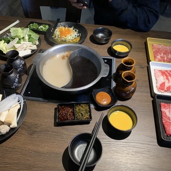 Mo Mo Paradise - Tonkotsu and sukiyaki broth - Japanese Near Me - Arcadia, California Mo Mo Paradise - Tonkotsu and sukiyaki broth - Japanese Near Me - Arcadia, California