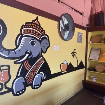 Lao’d Bar - Ambience - Cocktail Bars Near Me - Austin, Texas