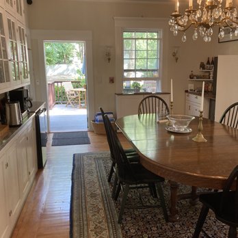 Marshall Slocum Inn - Hotels Near Me - Newport, Rhode Island