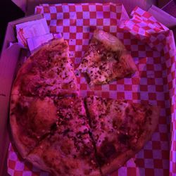 8 Bit Arcade Bar - My epic cheese pizza that I demolished. YUM! I'm 4'11" but I eat like I'm 6'4".