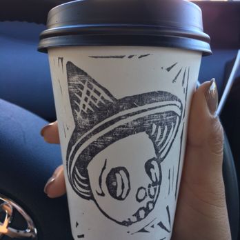 GrindHouse - 12oz Vanilla Latte - Cafes Near Me - Chula Vista, California GrindHouse - 12oz Vanilla Latte - Cafes Near Me - Chula Vista, California