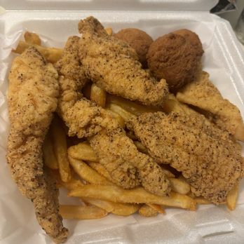 Seafood Shack & More - Fish plate - Seafood Near Me - Petal, Mississippi Seafood Shack & More - Fish plate - Seafood Near Me - Petal, Mississippi