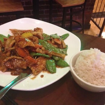 David's Dumpling & Noodle Bar - Ginger and Garlic Chicken - Chinese Near Me - Raleigh, North Carolina David's Dumpling & Noodle Bar - Ginger and Garlic Chicken - Chinese Near Me - Raleigh, North Carolina