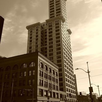 Smith Tower - The Smith Tower was once the tallest building west of the Mississippi. 360 degree views of the downtown Seattle area up in the observatory! - Observatories Near Me - Seattle, Washington
